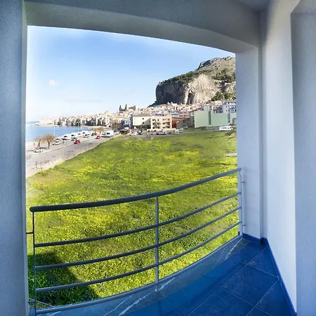Hotel Astro