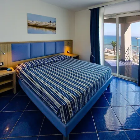 Hotel Astro 4*