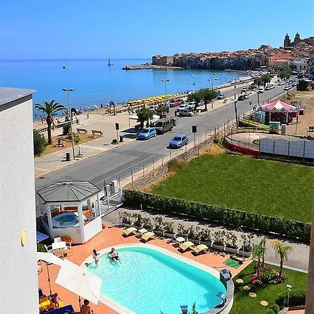 Astro Cefalu