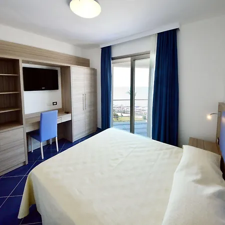 Hotel Astro