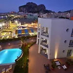 Hotel Astro